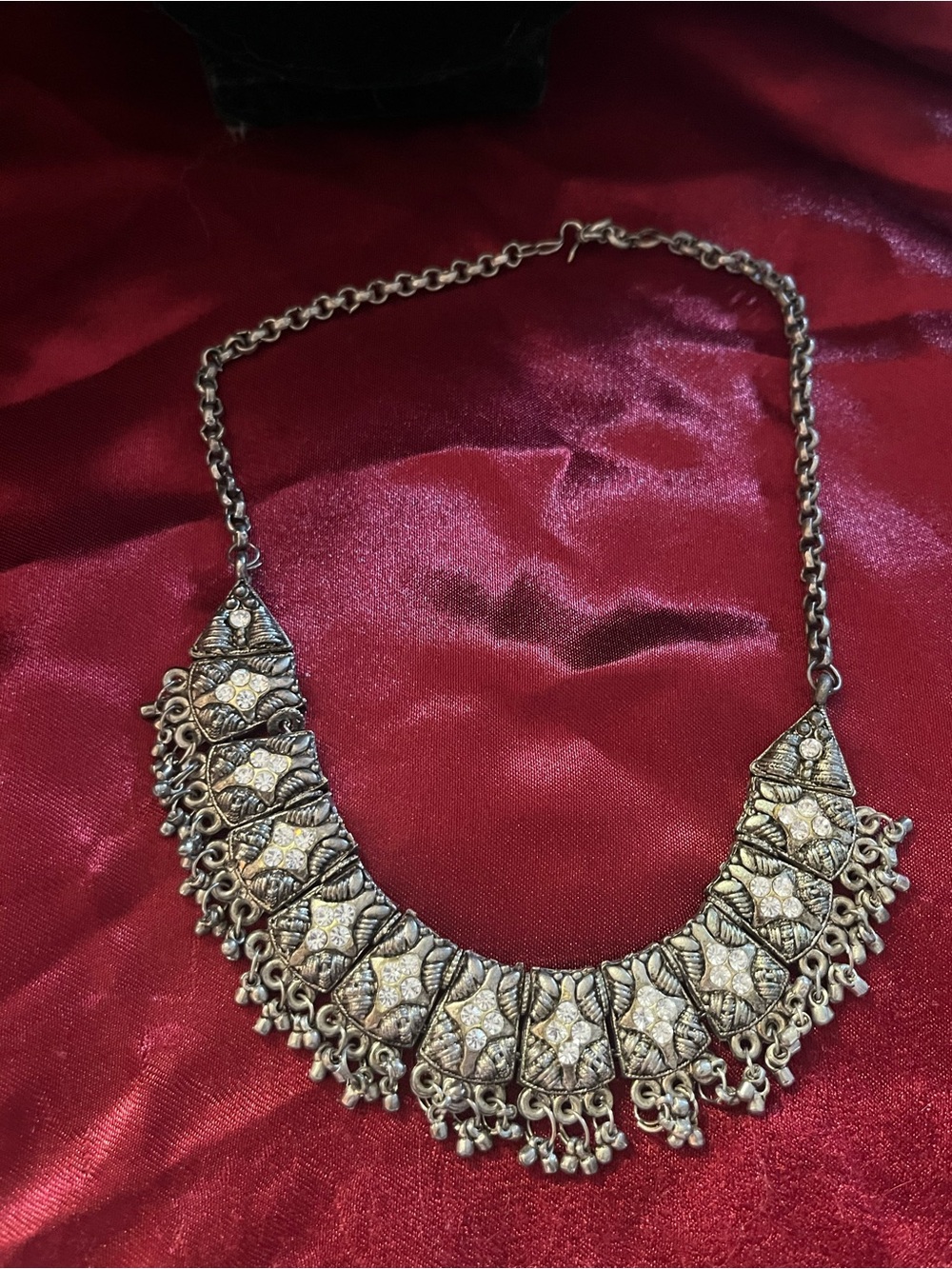 Oxidized Silver Necklace Set Intricate Geometric Patterns & Rhinestones - Picture 6 of 15